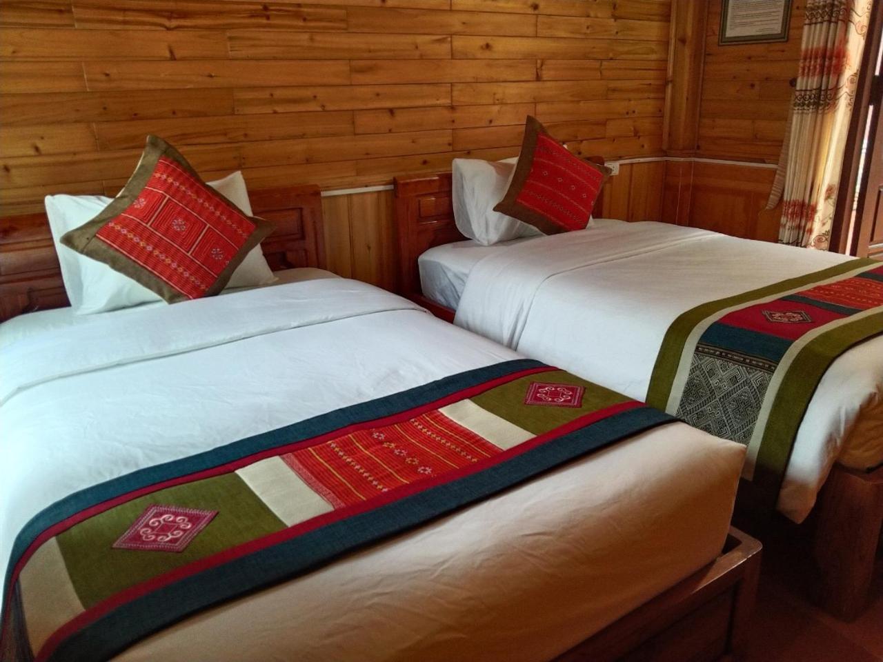 A Lin Homestay Bac Ha Exterior photo