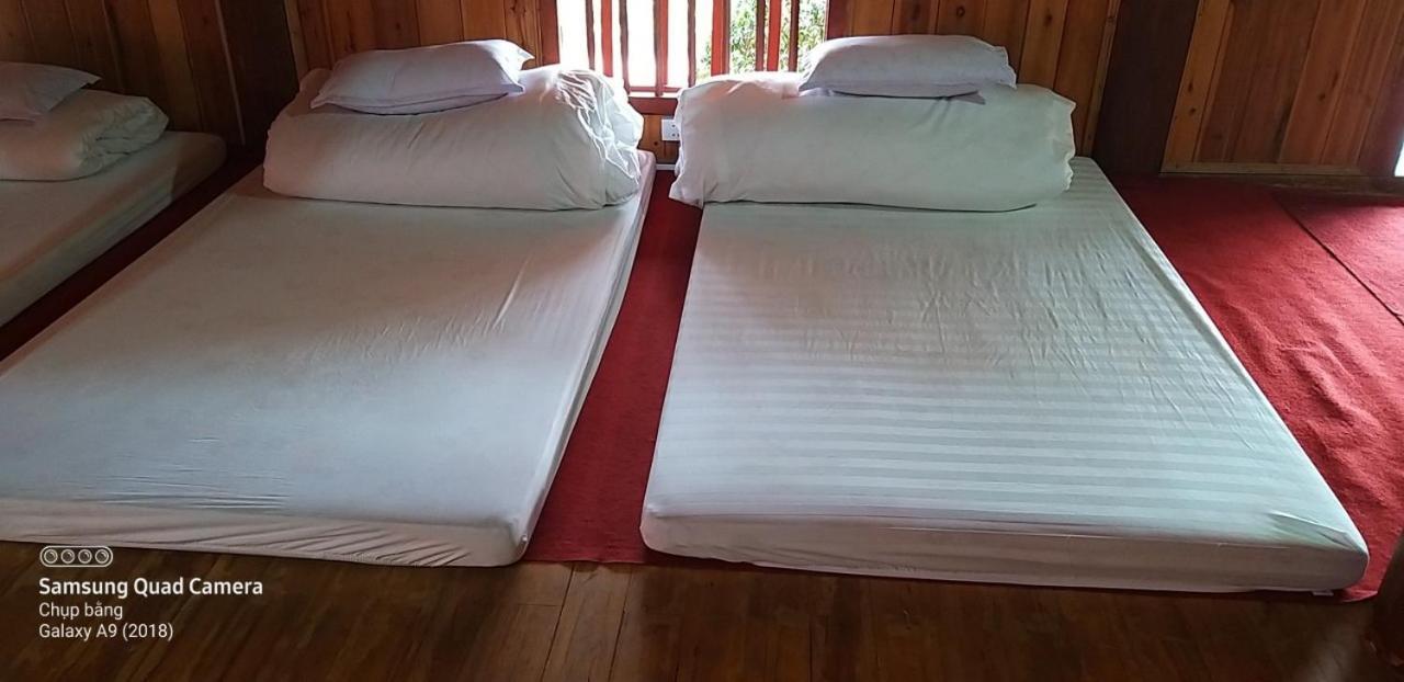A Lin Homestay Bac Ha Exterior photo