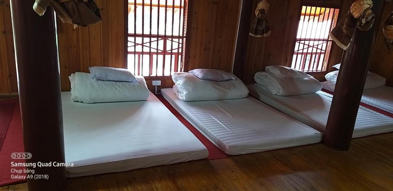 A Lin Homestay Bac Ha Exterior photo